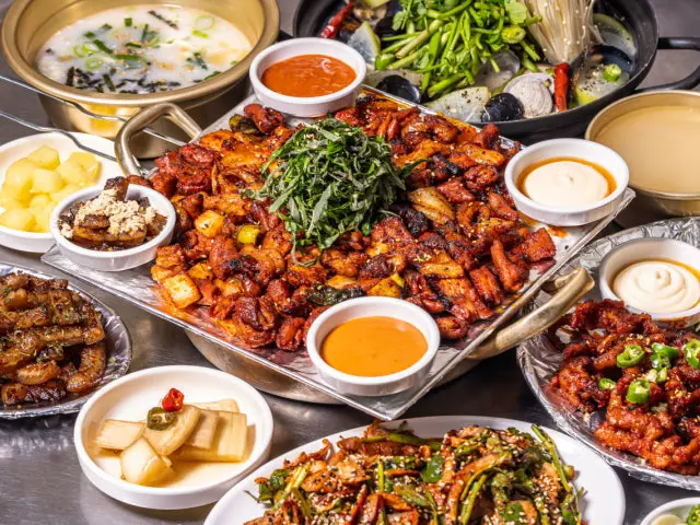 Gyedwaeji Cheonanbuldang 總店 深夜烤肉 1