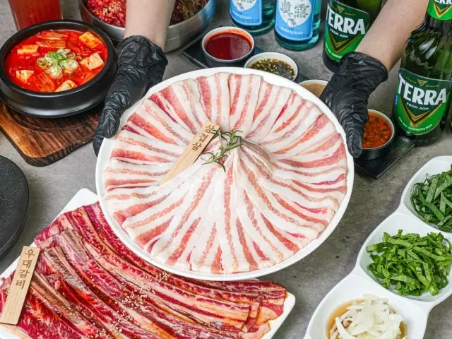 Chalssak Daejeongoejeong店 深夜営業の焼肉 1
