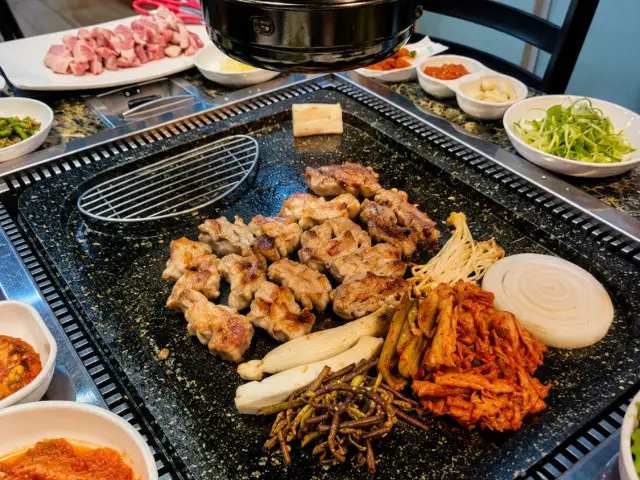 Dwaejigungdengi 焼肉 2
