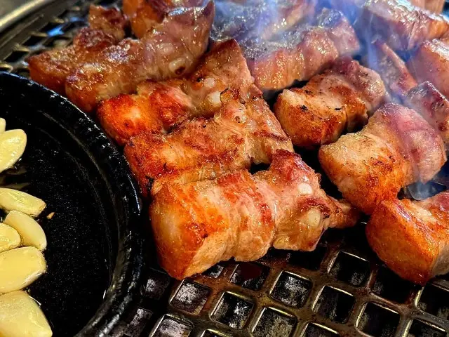 Dongraejeong Sinjeongnyutaun Branch Korean Beef BBQ (Hanwoo) 1