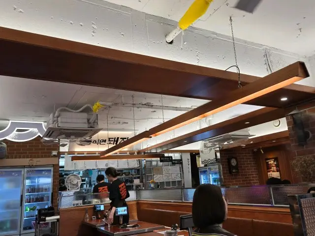 Jjoldwaejisikdang Hyehwadaehakro Main Branch Korean BBQ 3