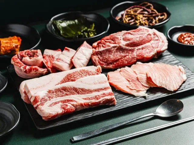 Donbaekhwaro Jamsilsaenae Branch Hangjeongsal (Pork Jowl) 1