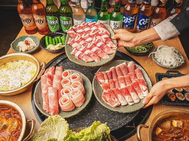 Daepaemaket Cheonansinbang Branch Korean BBQ Lunch 1