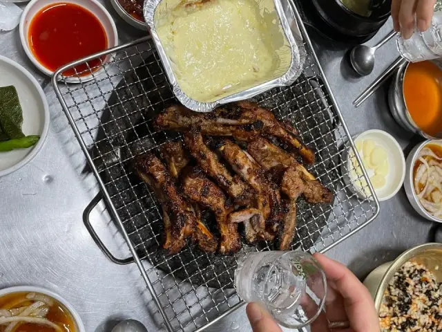 Deungchyeomeokneungalbi Galbi (Korean Short Ribs) 2