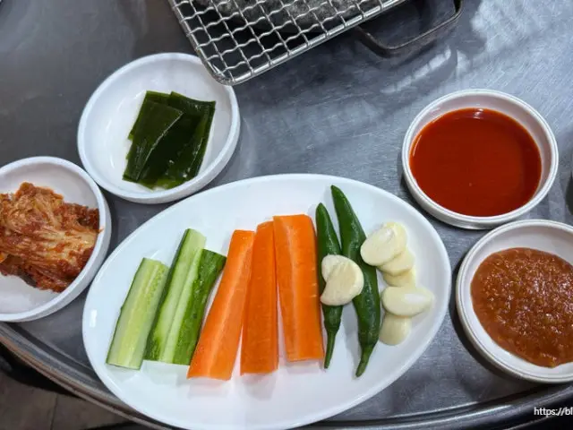 Deungchyeomeokneungalbi Galbi (Korean Short Ribs) 3
