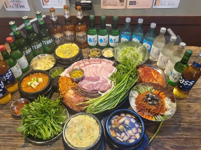 산청리56솥뚜껑생삼겹살 시흥사거리점 회식·단체 사진 1