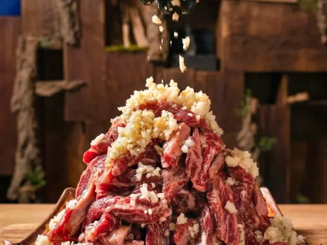 Daehwasutbulgadeun Mia Branch Galbi (Korean Short Ribs) 1