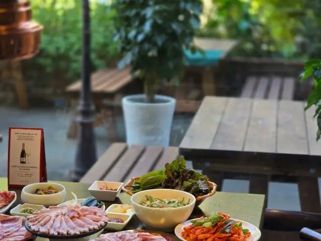 Gyeolgukdwaeji Samgyeopsal (Pork Belly BBQ) 3