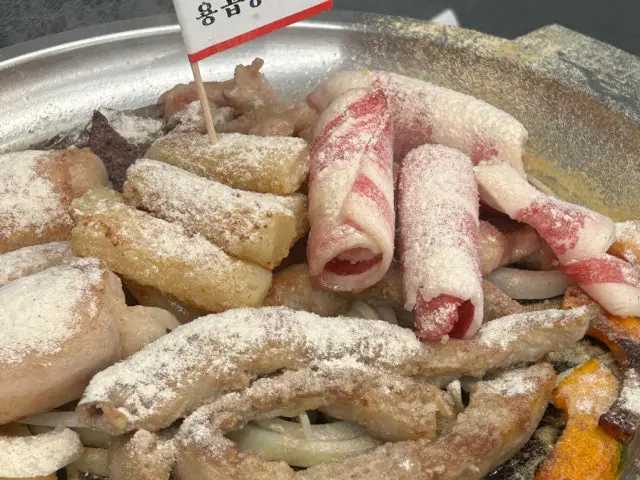 Yonggopchangmakchang 団体向け焼肉 3