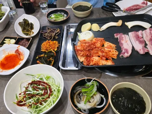 Bakgane Samgyeopsal 写真 1