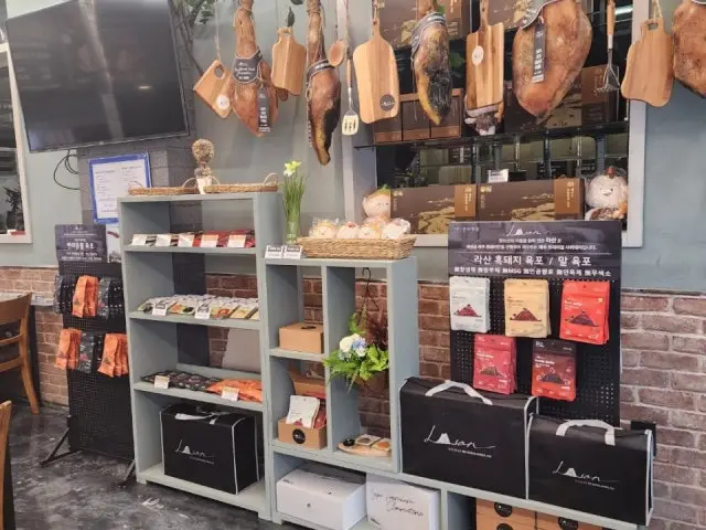 Jejuheukdadon Dongtanji店 黑猪肉烤肉 2