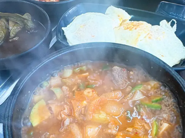 윤고깃집 사진 1