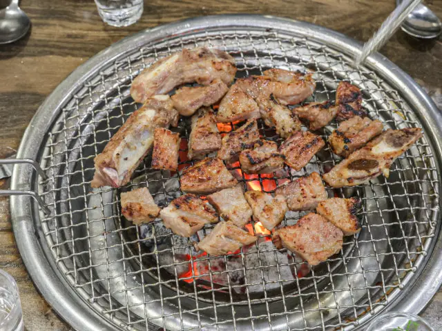 Nongwonsutbulwanggalbi Galbi (Korean Short Ribs) 2