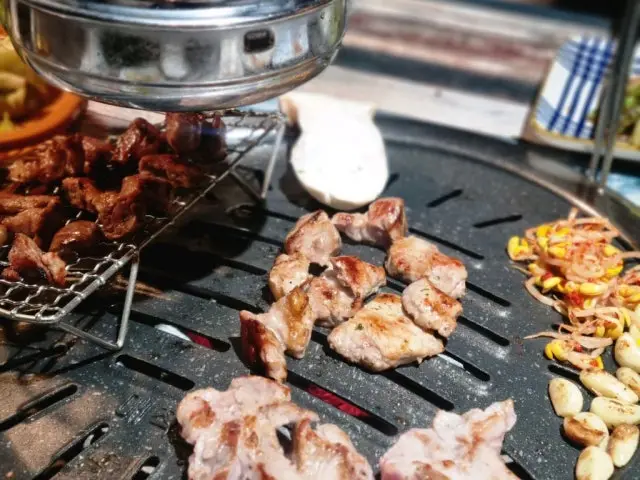 Byeolnangogisogul Old-School Korean BBQ 3