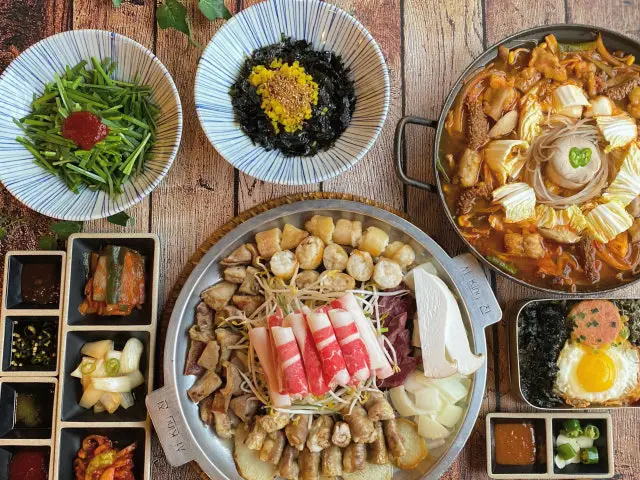 Miseuteogopchang Gangreunggyodongtaekji Main Branch Gopchang (Grilled Intestines) 1