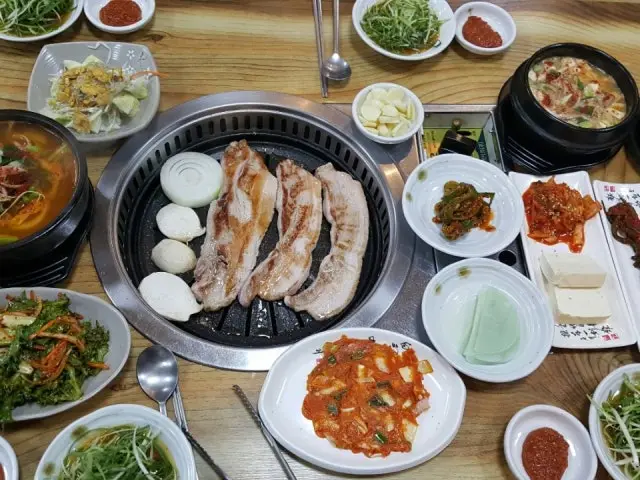 Donguiga Daepae (Thin-Sliced Pork Belly) 1