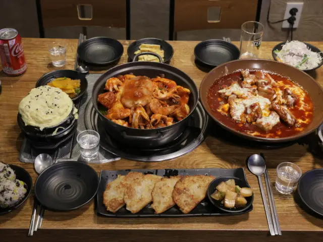 Galbissi Sinyongsan Branch Galbi (Korean Short Ribs) 2
