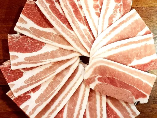 Manbuldeunggalbi Naengsam (Frozen Pork Belly) 1