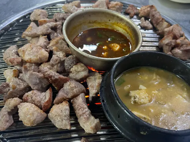 Jumeokgogi 帶皮五花肉 3
