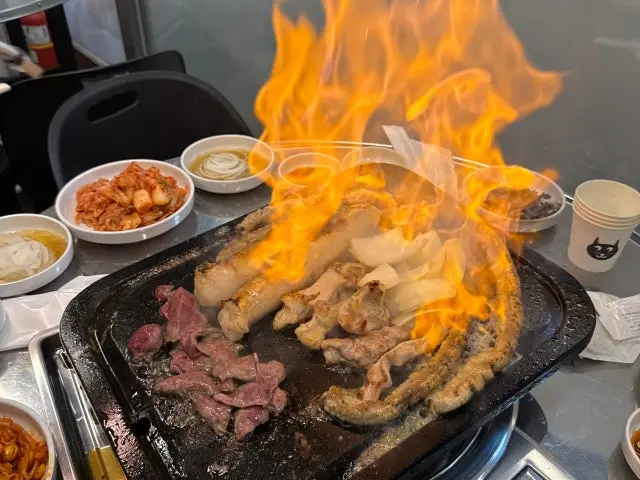 Gudeuljjanghwangsogopchang Ingyedong Main Branch Gopchang (Grilled Intestines) 1