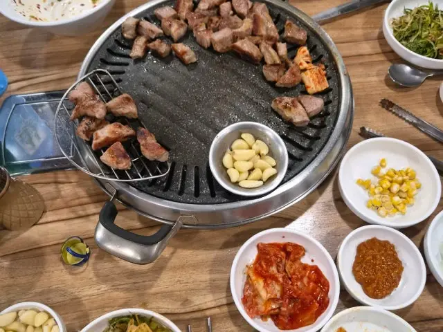 Gogiranghanbangul Moksal (Pork Neck) 3