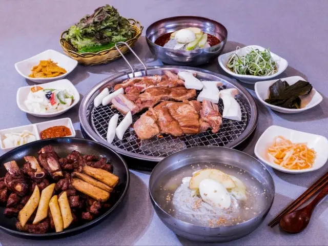 마포옛날수제돼지갈비 역촌직영점 사진 2