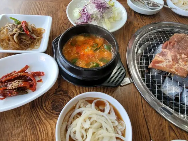 Hwaryongsutbulgalbi 写真 1