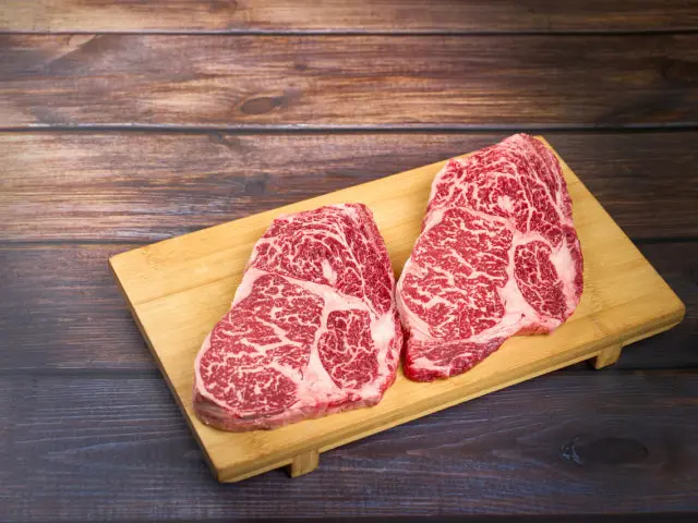 Seosuwonsutbulgalbi Galbi (Korean Short Ribs) 2