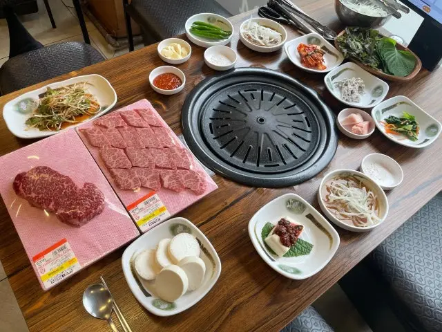 Myeongpumhanujeongyuksikdang Ogeum店 烤肉 2