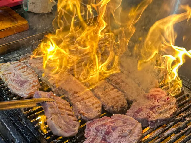 Hanamdwaejijip Seongsuyeok店 原味排骨 1