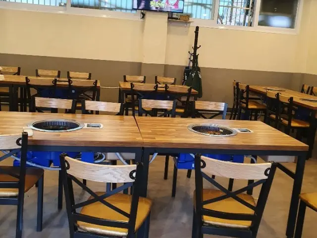 Pungnyeonjeongyukjeomsikdang Old-School Korean BBQ 1