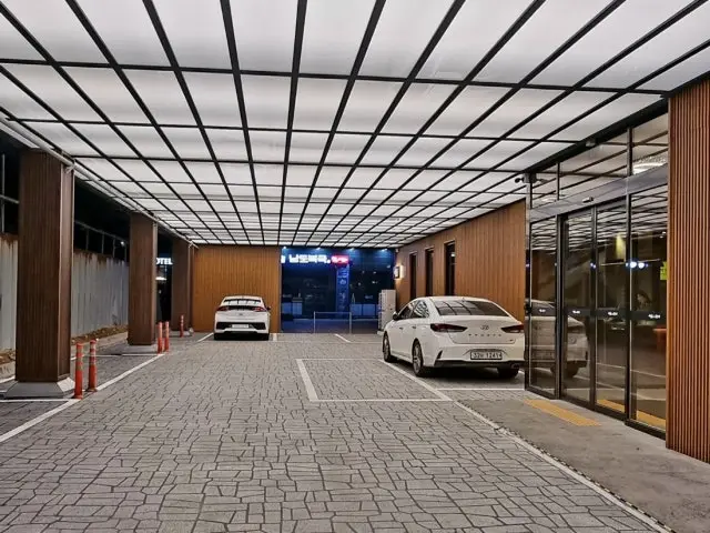 Ttiulseokgalbi Tekeuno店 カルビ 2