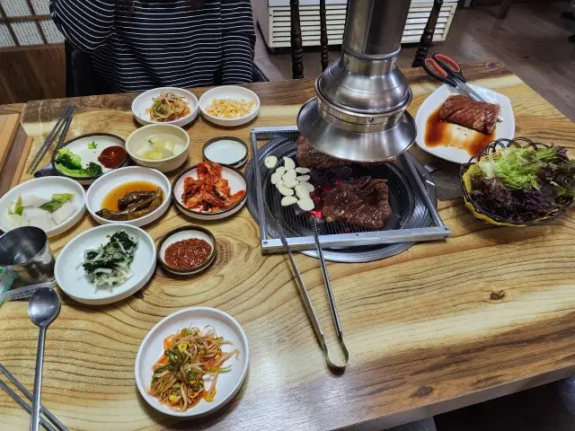 Cheonansutbulgalbi Galbi (Korean Short Ribs) 3