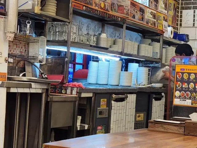 Hyeongjeyukhoe Main Branch Solo-Friendly Korean BBQ 3