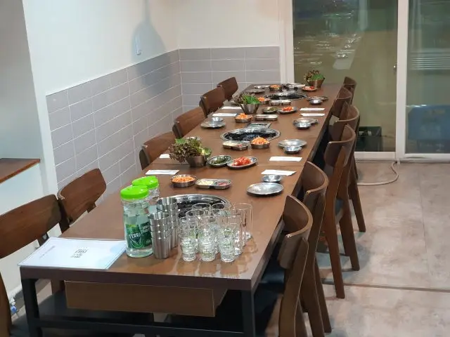 Seongwontonggogitjip Samgyeopsal (Pork Belly BBQ) 3