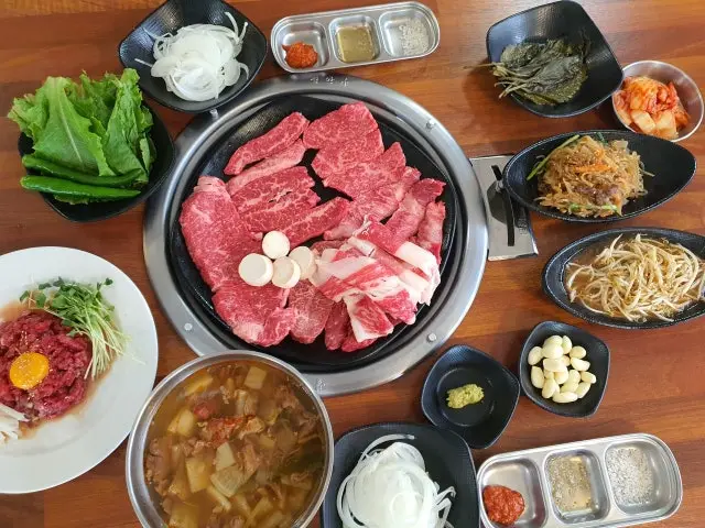 Gangreunghanuman 焼肉 1