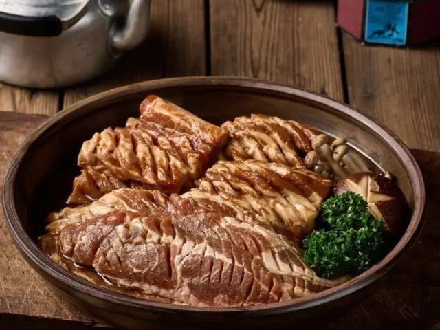 Jeonwonsutbul Busanguseo Branch Galbi (Korean Short Ribs) 1