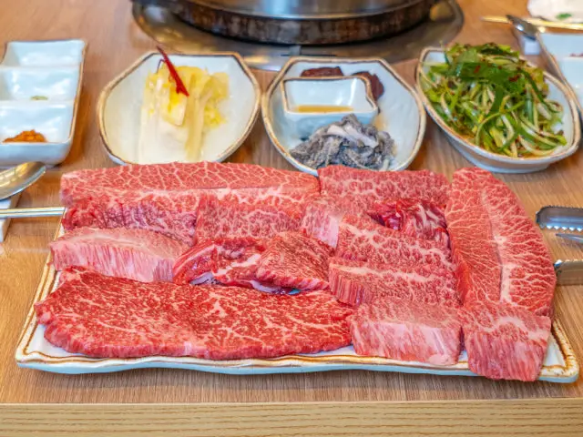 Myeongsohanusutbulgui Hanwoo (Korean Beef) 1