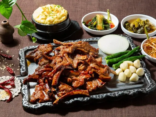 Oneunjeongjjokgalbi Galbi (Korean Short Ribs) 1