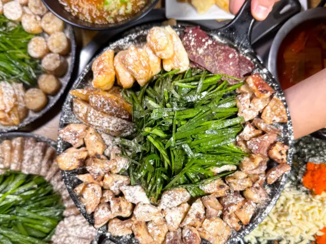 Gopchangpaektori Daechang (Beef Large Intestine) 1