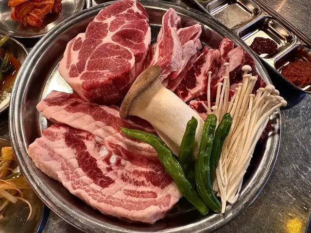 Gogirowa Galbisal (Beef Rib Fingers) 2
