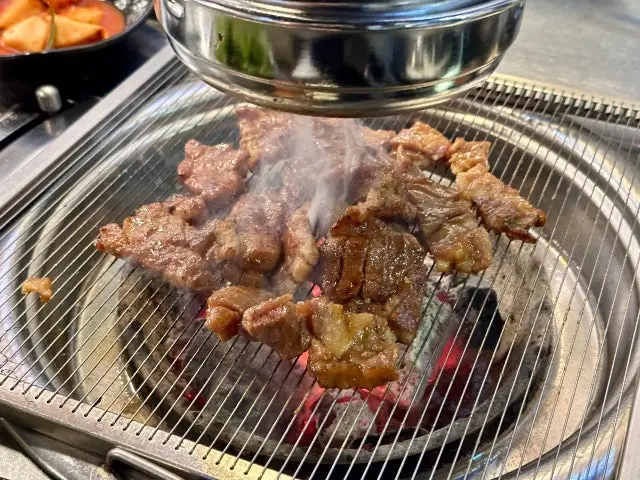Songdoyukdosi Daepae (Thin-Sliced Pork Belly) 2