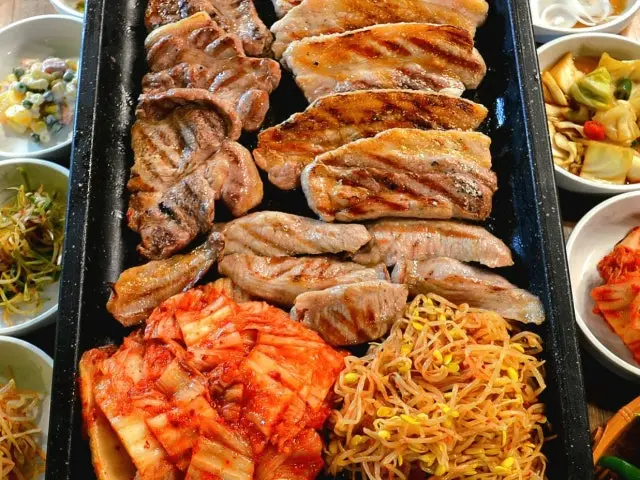 Daebakjeongyuksikdang Korean BBQ 2