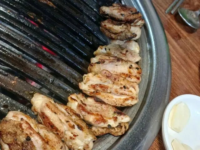 Seolbongsan Yaksuteojip Samgyeopsal (Pork Belly BBQ) 1