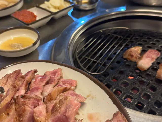 Yeontanchatneunsaramdeul Korean Beef BBQ (Hanwoo) 2