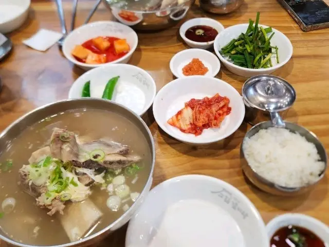 Gojipsengeujipgalbitang Busanseodong Branch Solo-Friendly Korean BBQ 3