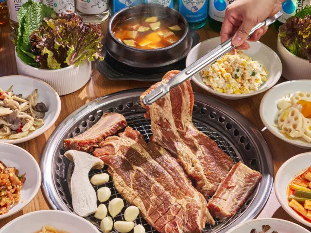 Hwahwadwaejiwanggalbi Banyeo Branch Galbi (Korean Short Ribs) 2