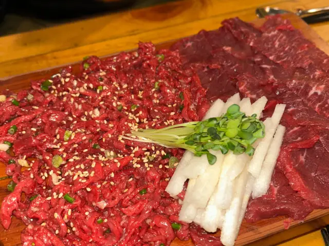 Yukhoejanggun Deokcheon1ho店 韓式生拌牛肉 3