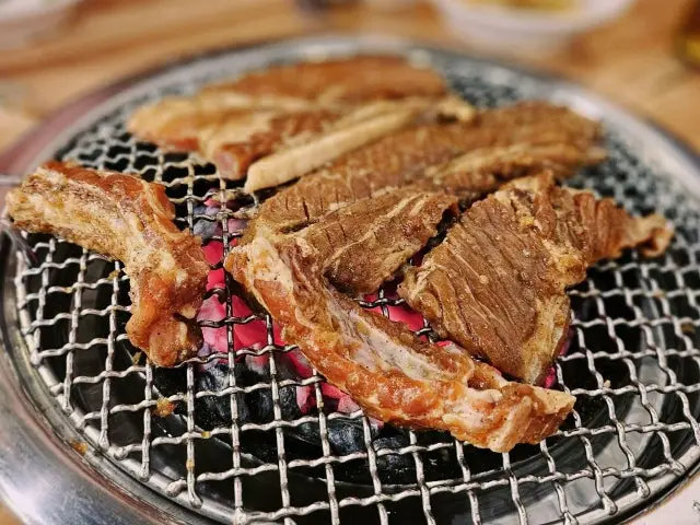 Suwonchamsutdwaejigalbi 韓式烤排骨 3