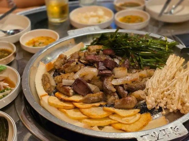 Ipalgopchang Gopchang (Grilled Intestines) 2